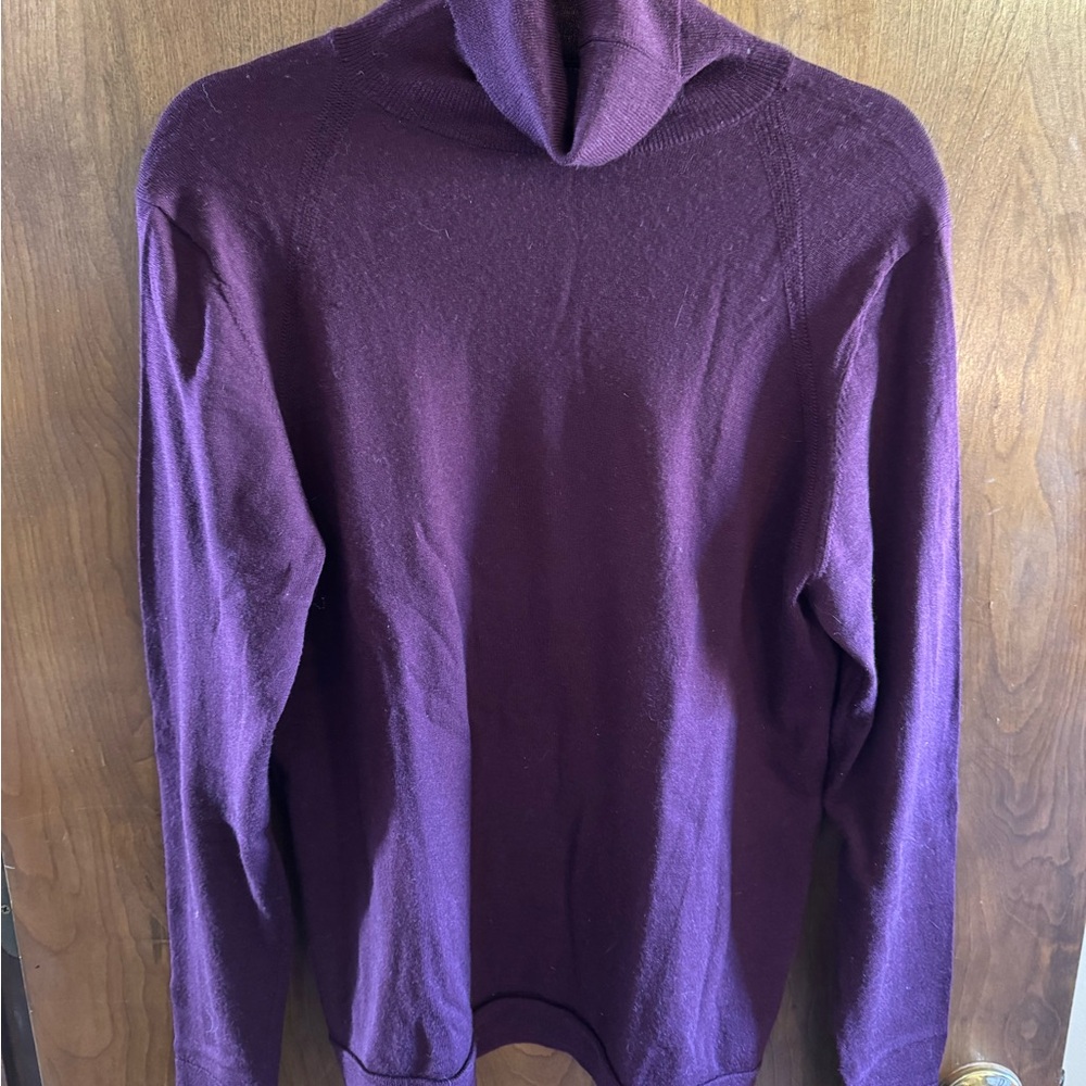 Banana Republic Women’s Burgundy Turtleneck Sweater